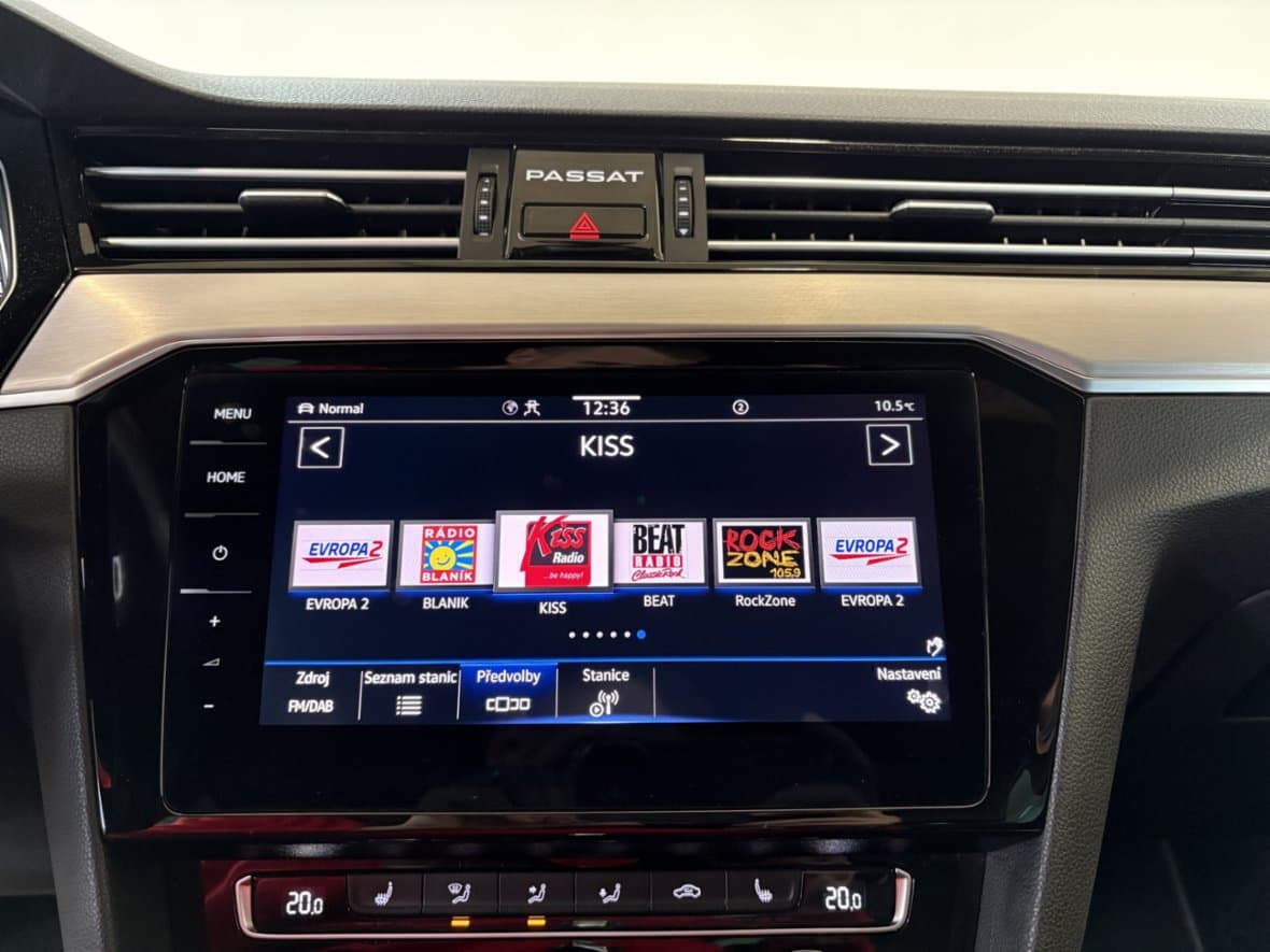 2020 Volkswagen PASSAT - 14