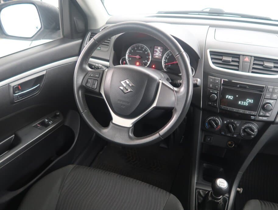 2012 Suzuki SWIFT - 9