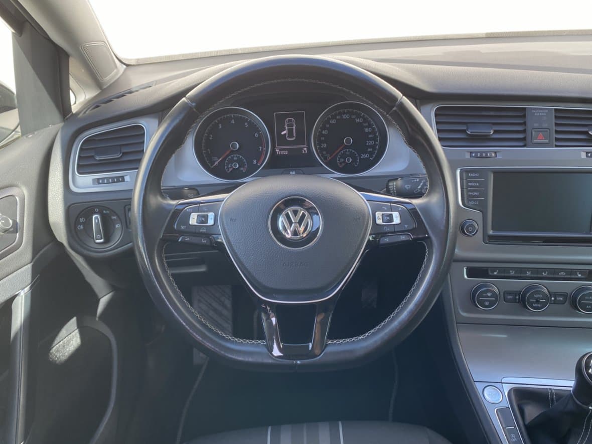2015 Volkswagen GOLF - 11