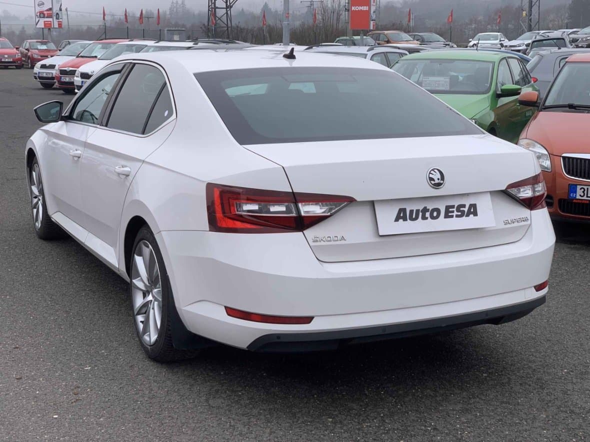 2015 Škoda SUPERB - 4