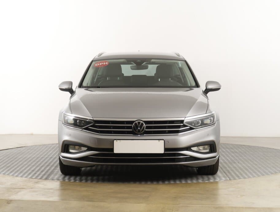 2022 Volkswagen PASSAT - 2