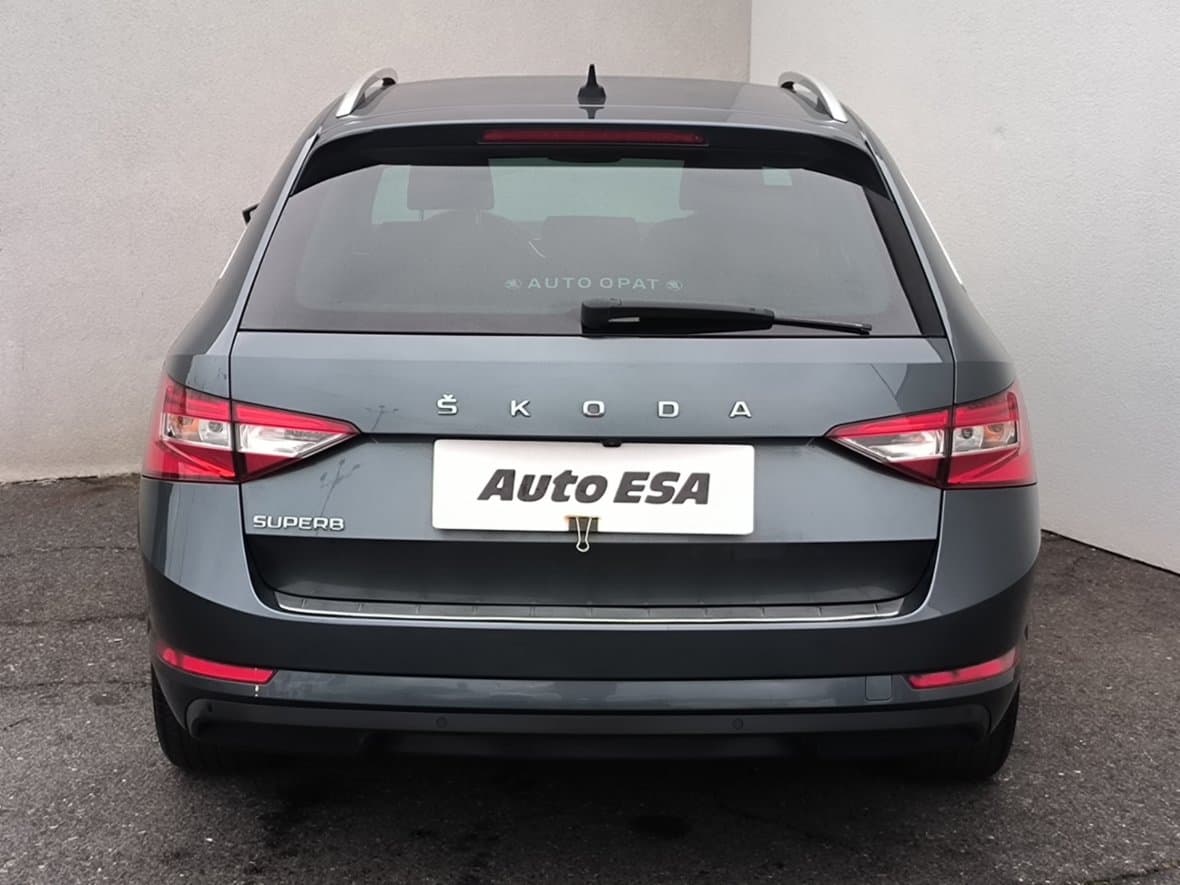 2019 Škoda SUPERB - 5