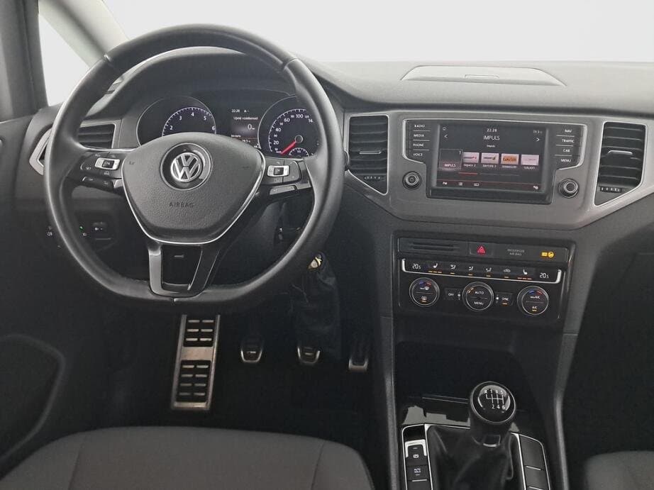 2016 Volkswagen GOLF - 9