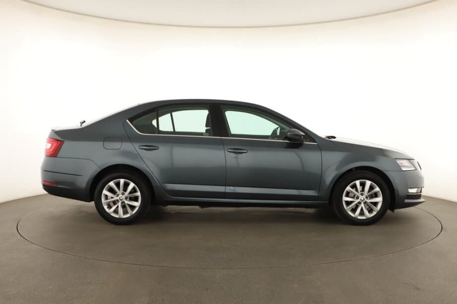 2019 Škoda OCTAVIA - 8