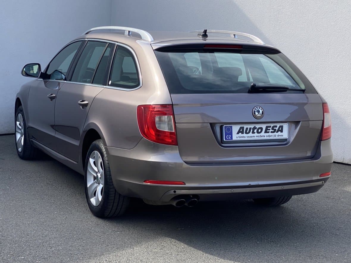 2010 Škoda SUPERB - 6