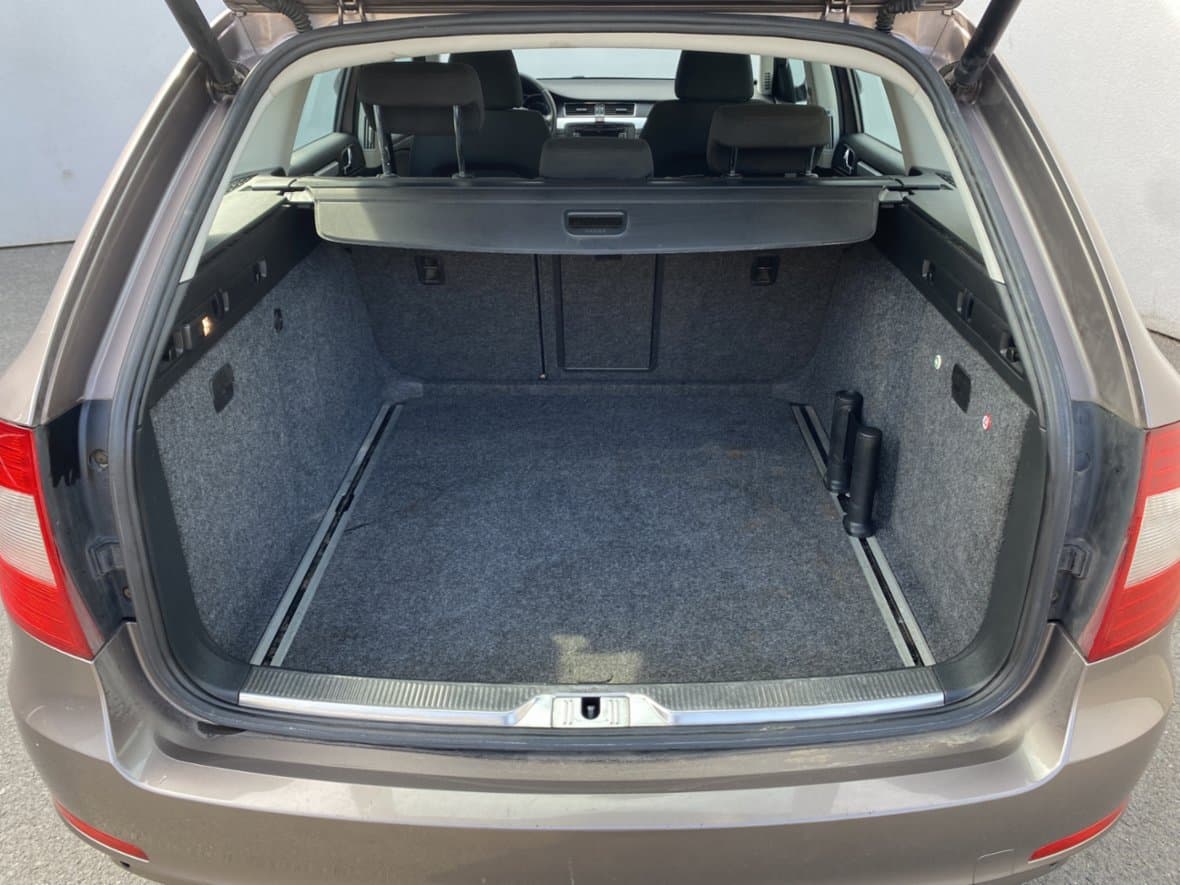 2010 Škoda SUPERB - 7