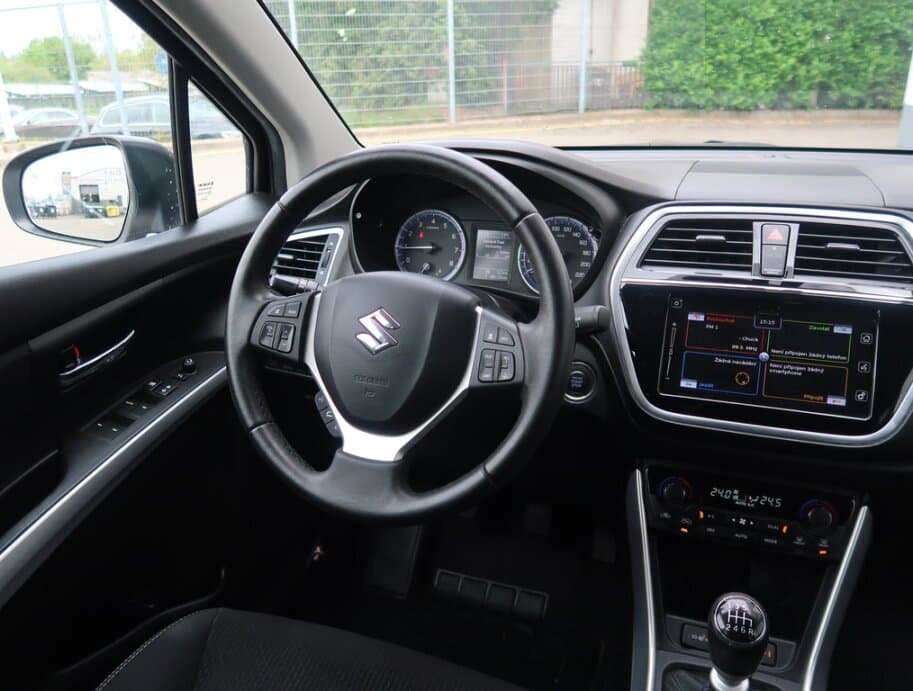 2017 Suzuki SX4 - 17