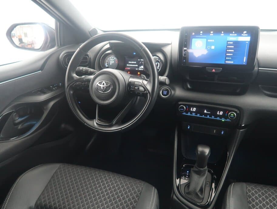 2022 Toyota YARIS - 9