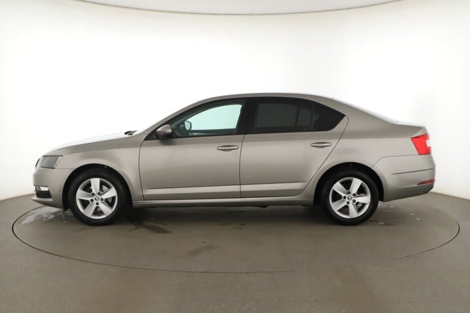 2018 Škoda OCTAVIA - 4