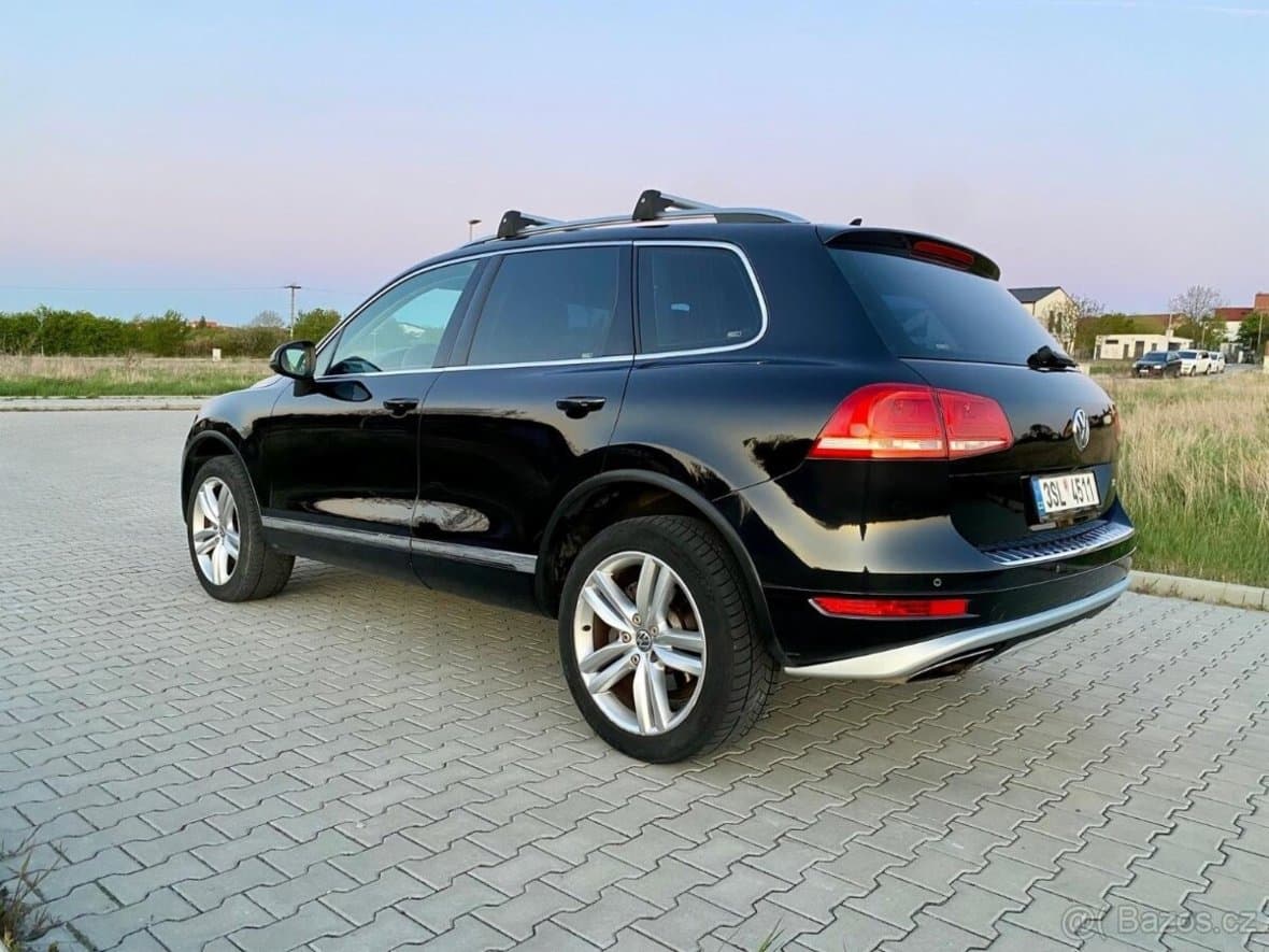 2011 Volkswagen TOUAREG - 7