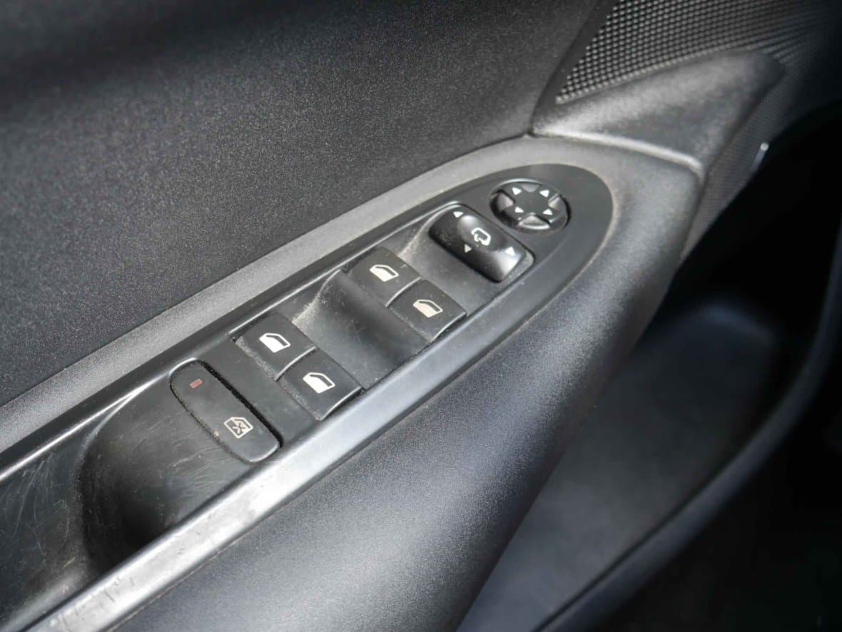 2013 Citroen C4 - 11