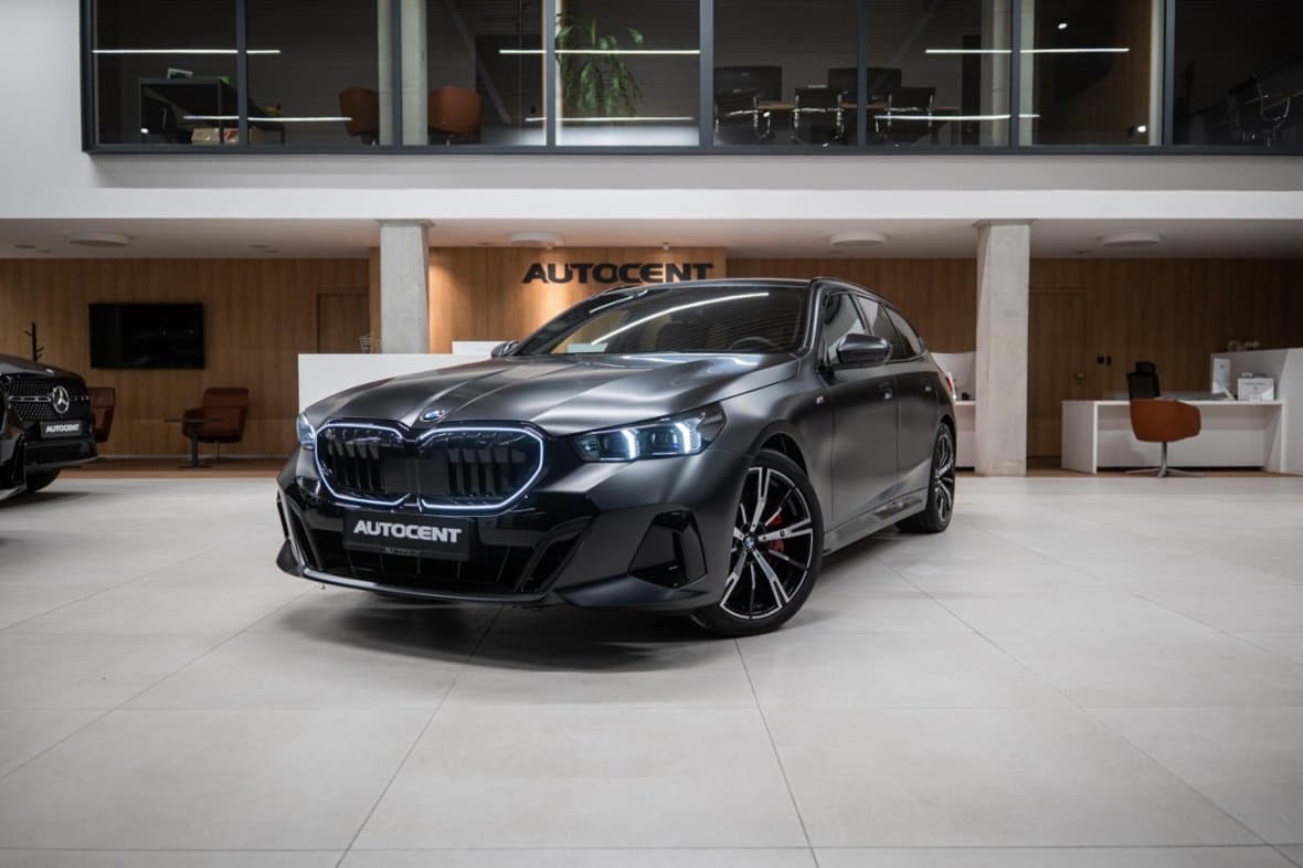 2025 BMW 5-SERIES