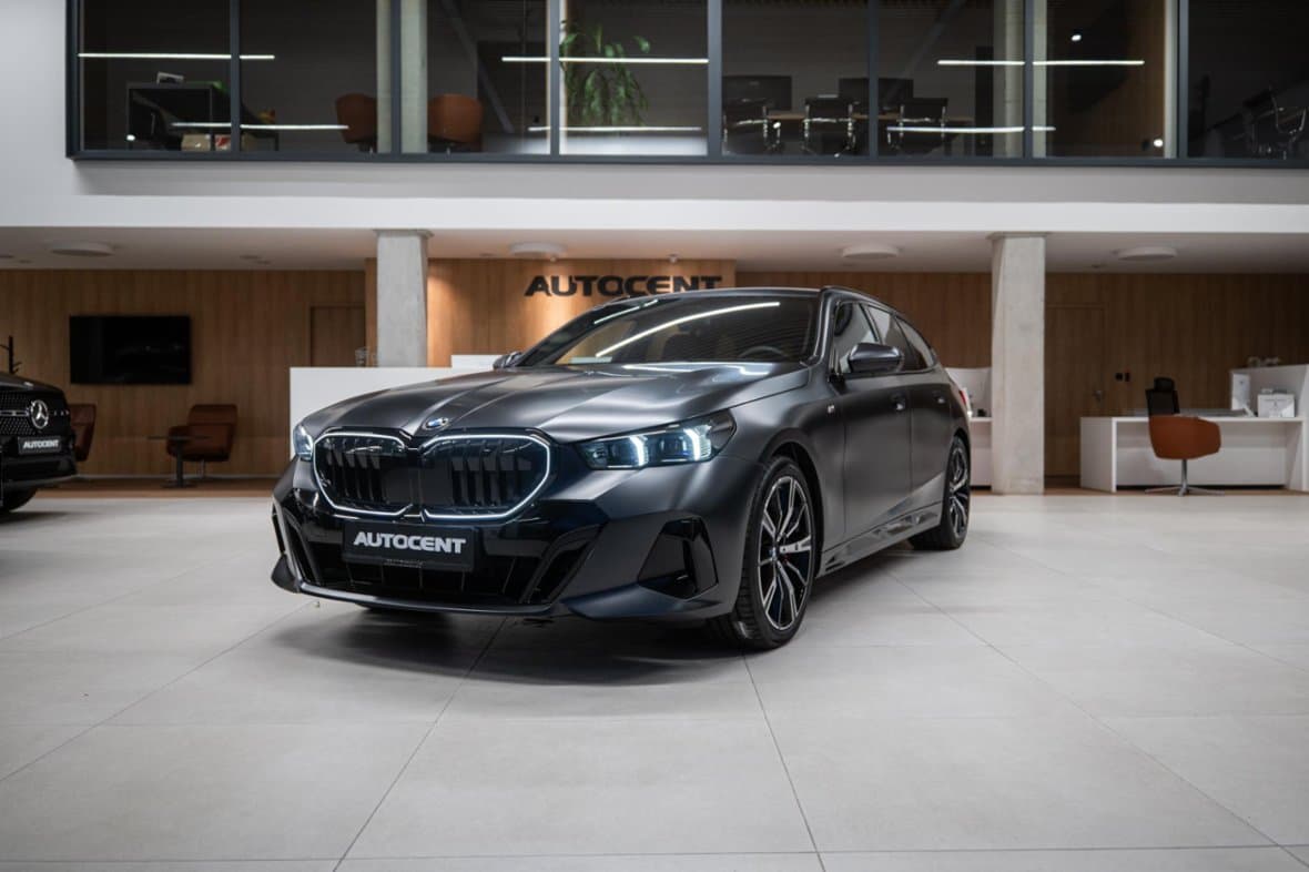 2025 BMW 5-SERIES - 7