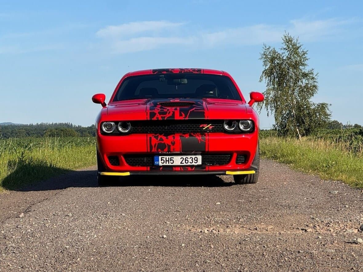 2017 Dodge CHALLENGER - 4