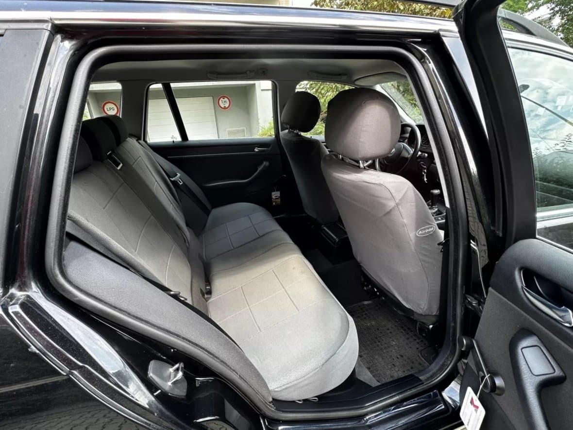 2005 BMW 3-Series - 3