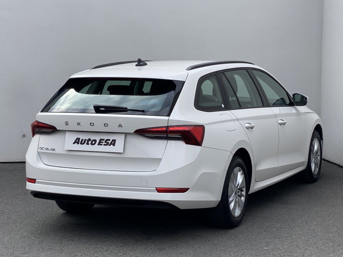 2021 Škoda OCTAVIA - 4