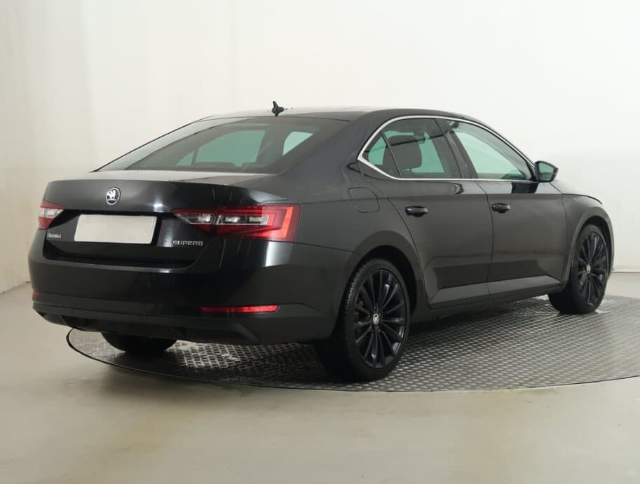 2017 Škoda SUPERB - 7