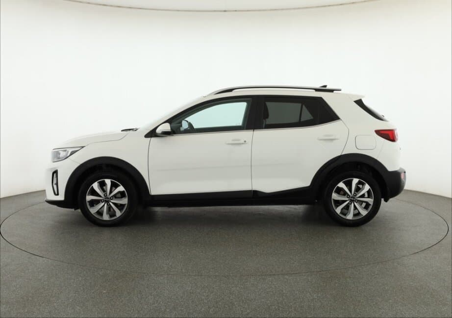 2022 Kia STONIC - 4