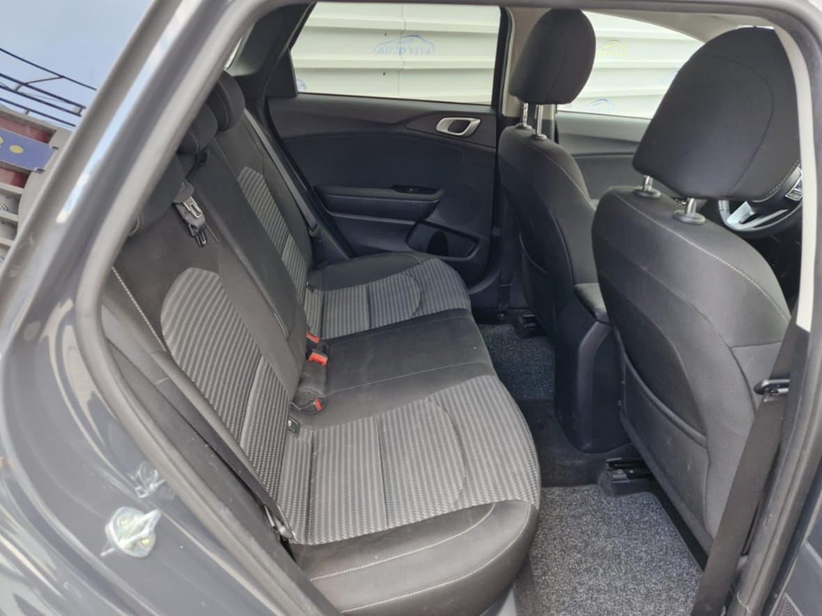 2022 Kia CEE'D - 11