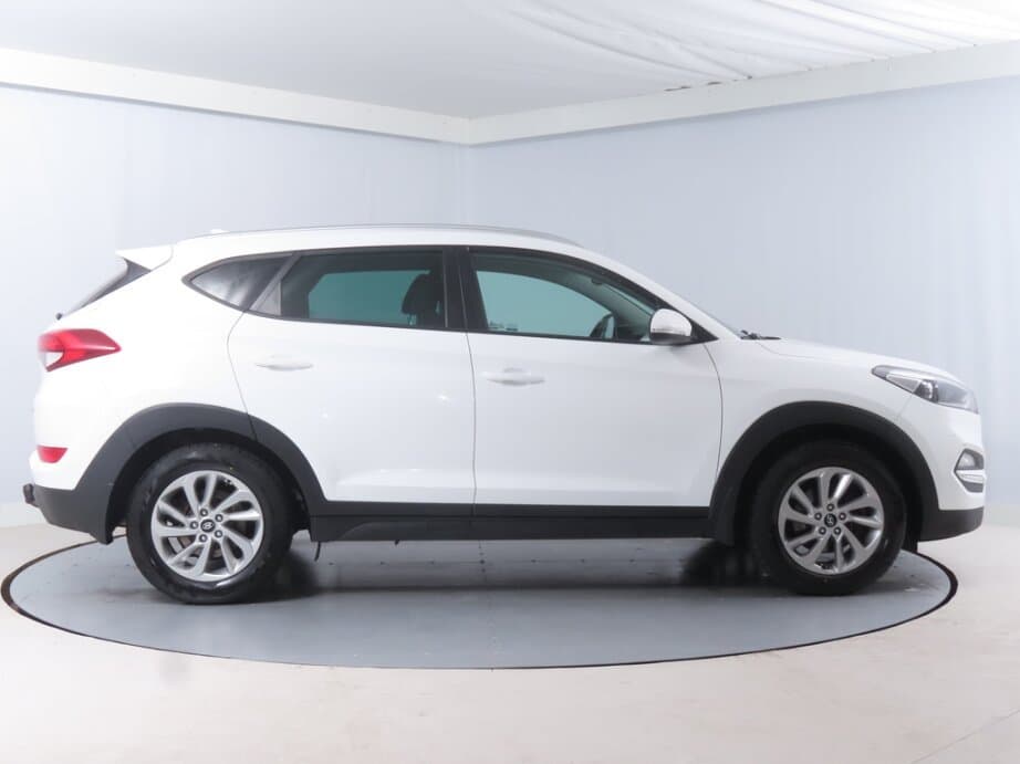 2015 Hyundai TUCSON - 8