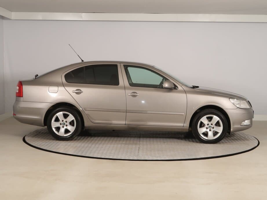 2010 Škoda OCTAVIA - 8