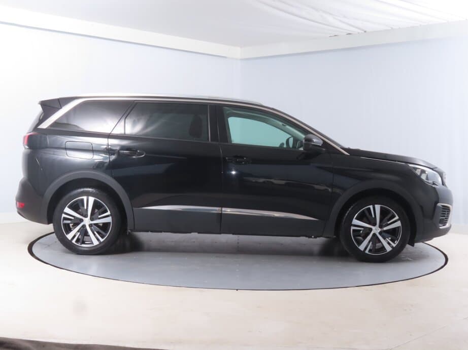 2019 Peugeot 5008 - 8