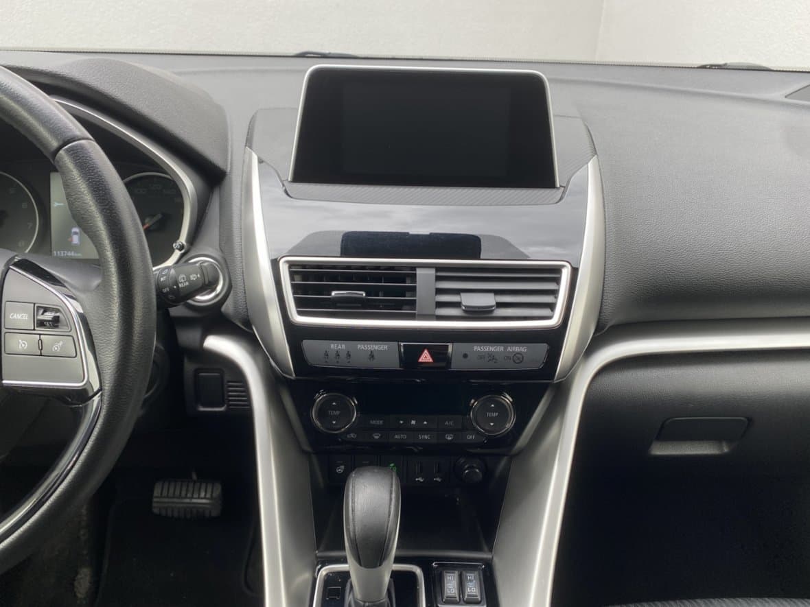 2018 Mitsubishi ECLIPSE - 12