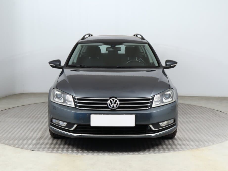 2012 Volkswagen PASSAT - 2