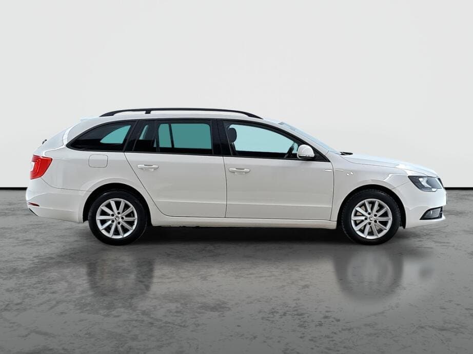 2014 Škoda SUPERB - 8