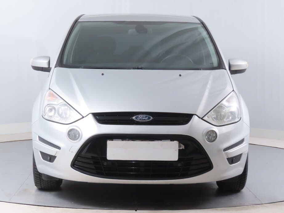 2011 Ford S-MAX - 3