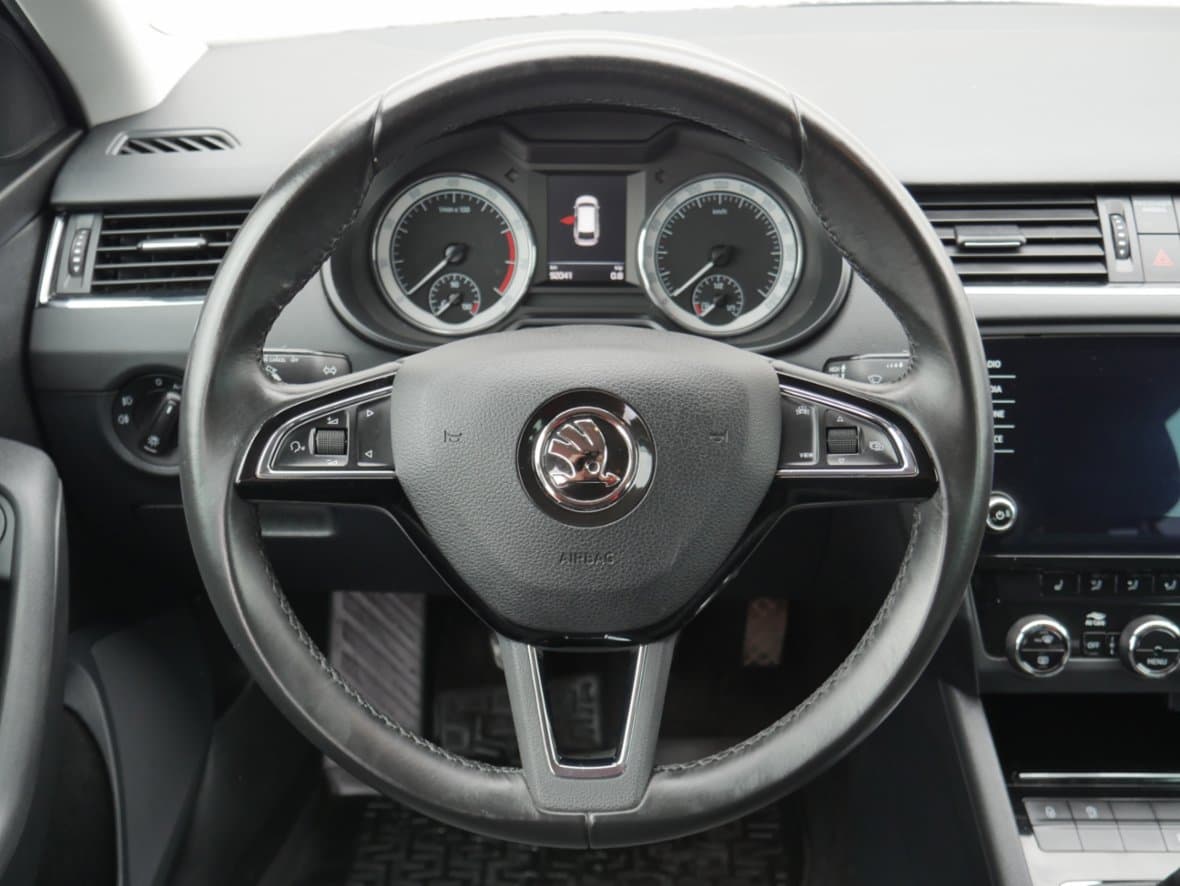 2019 Škoda OCTAVIA - 11