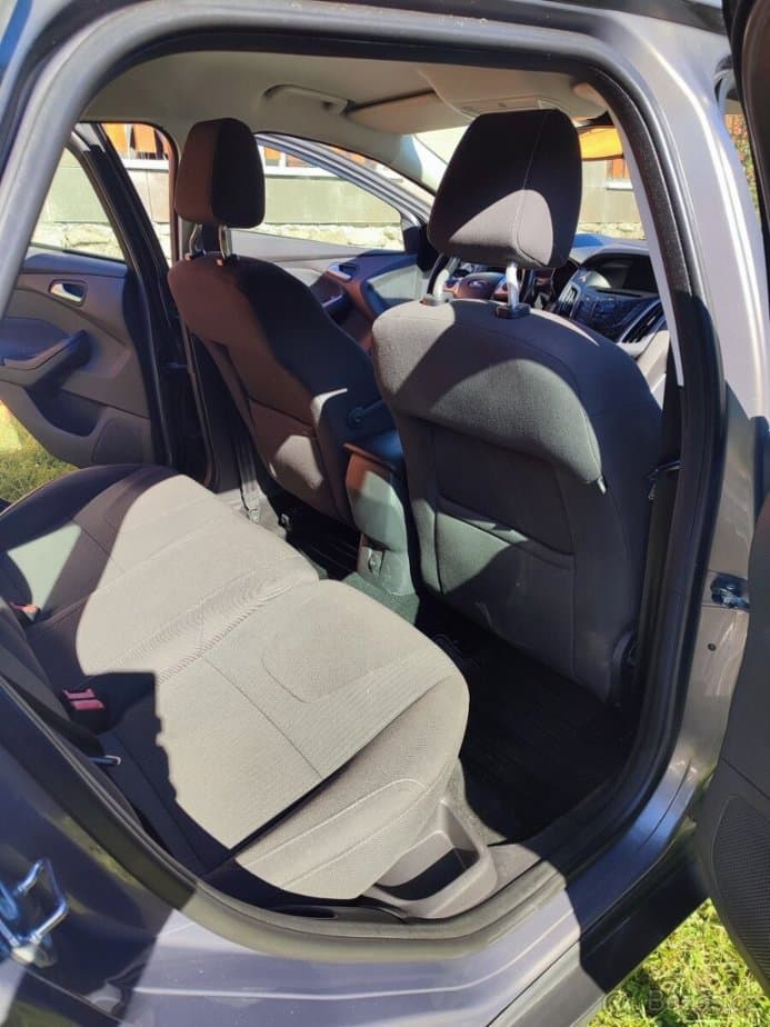 2012 Ford FOCUS - 17