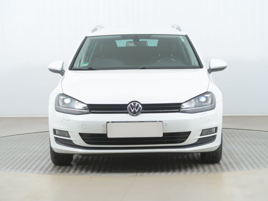 2014 Volkswagen Golf - 2