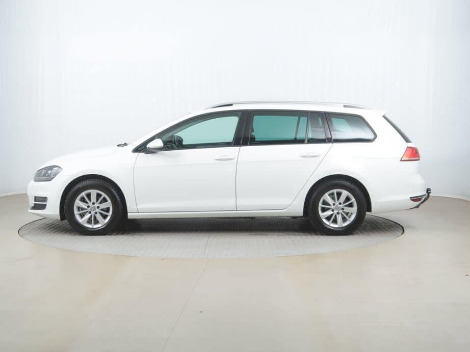 2014 Volkswagen Golf - 4