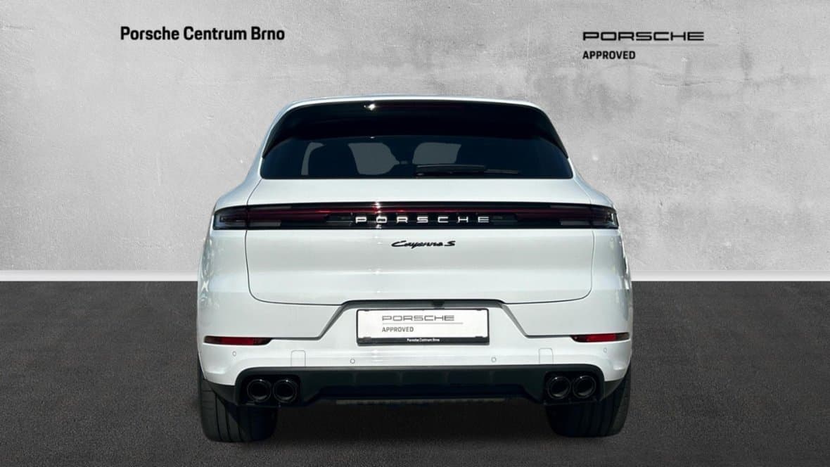 2025 Porsche Cayenne - 7