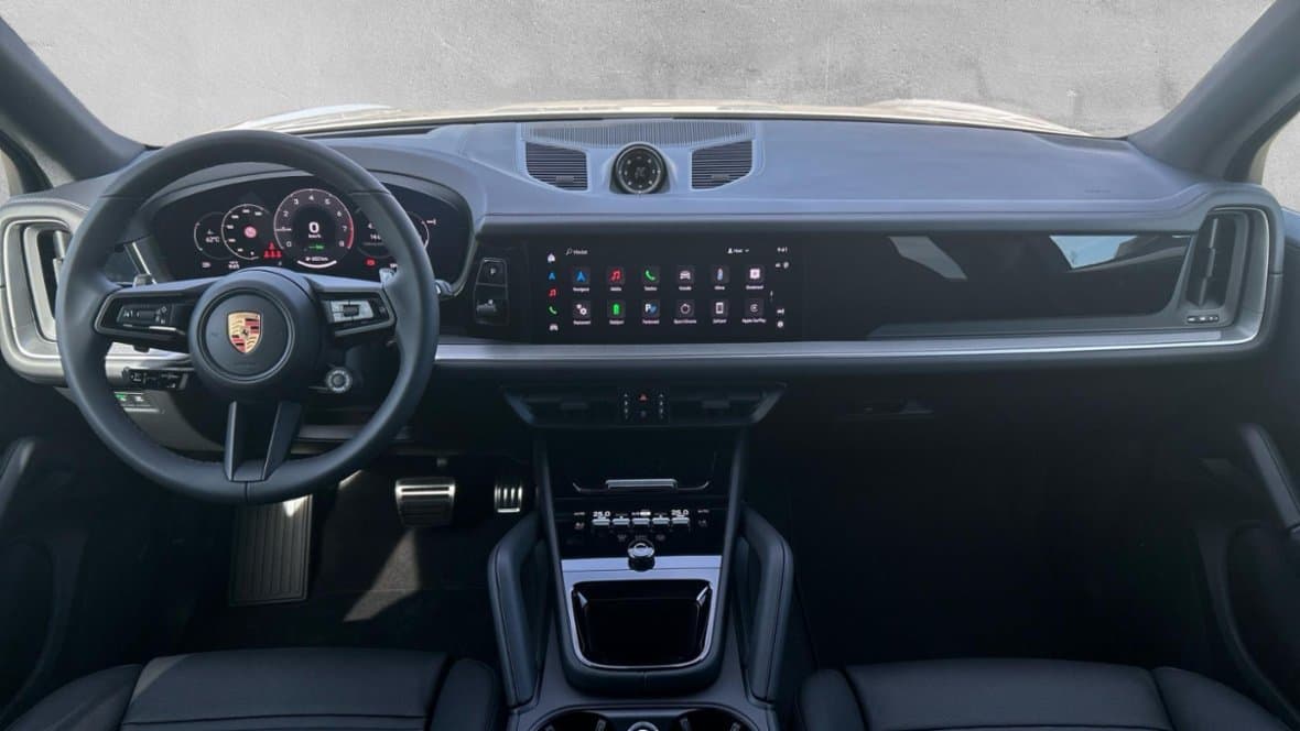 2025 Porsche Cayenne - 18