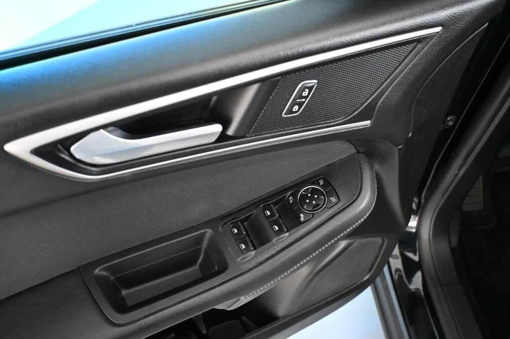 2022 Ford S-Max - 14