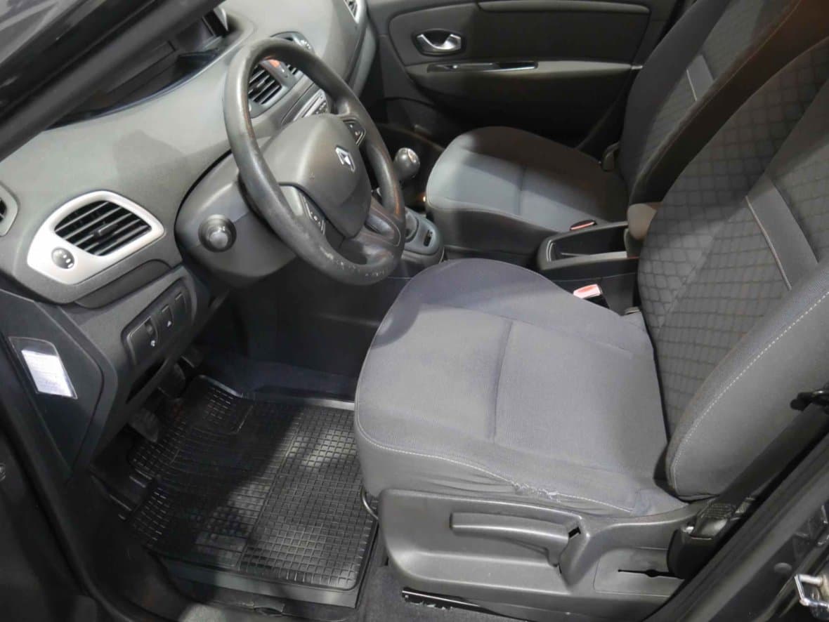2009 Renault SCENIC - 9