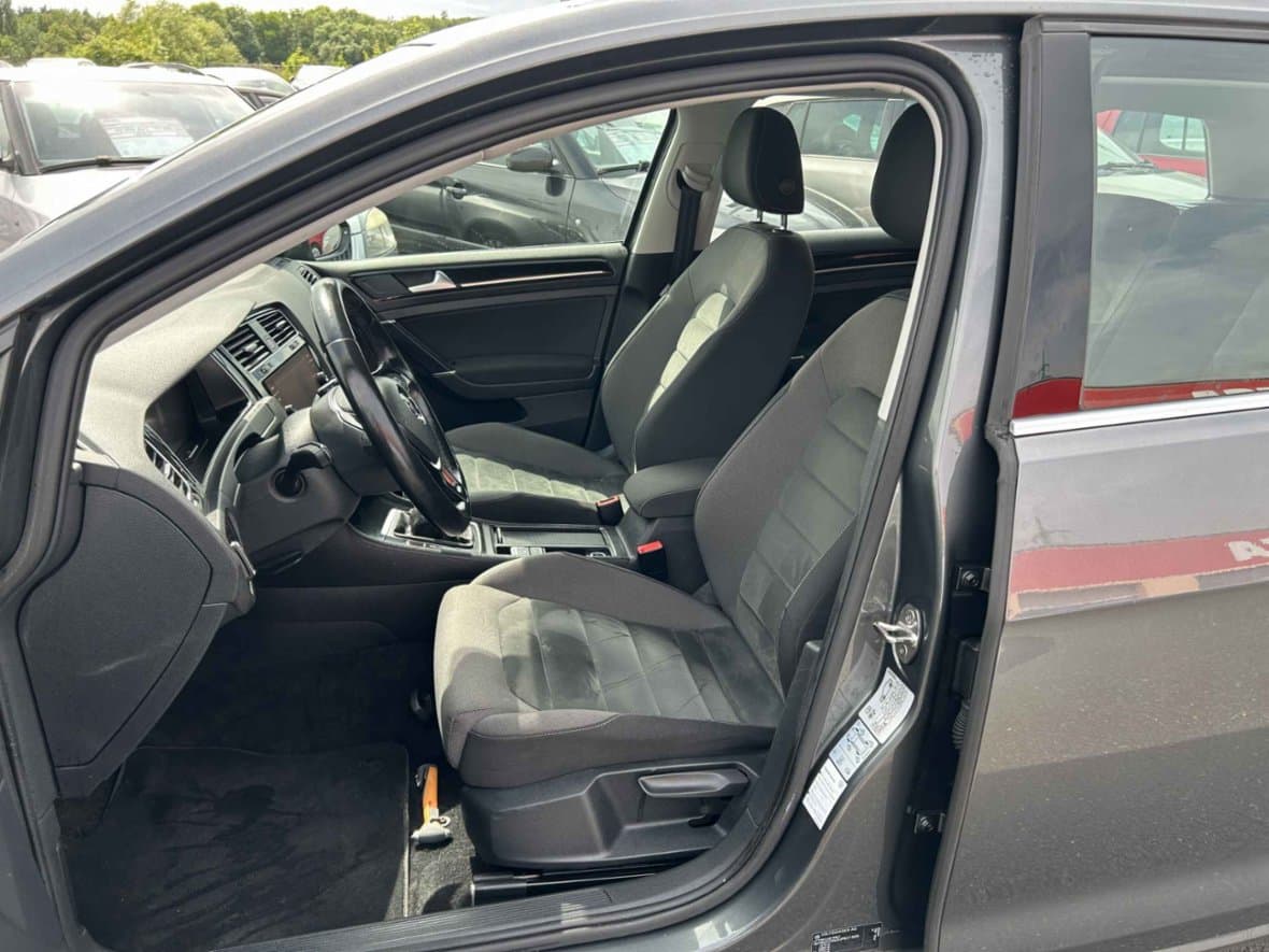2018 Volkswagen GOLF - 9