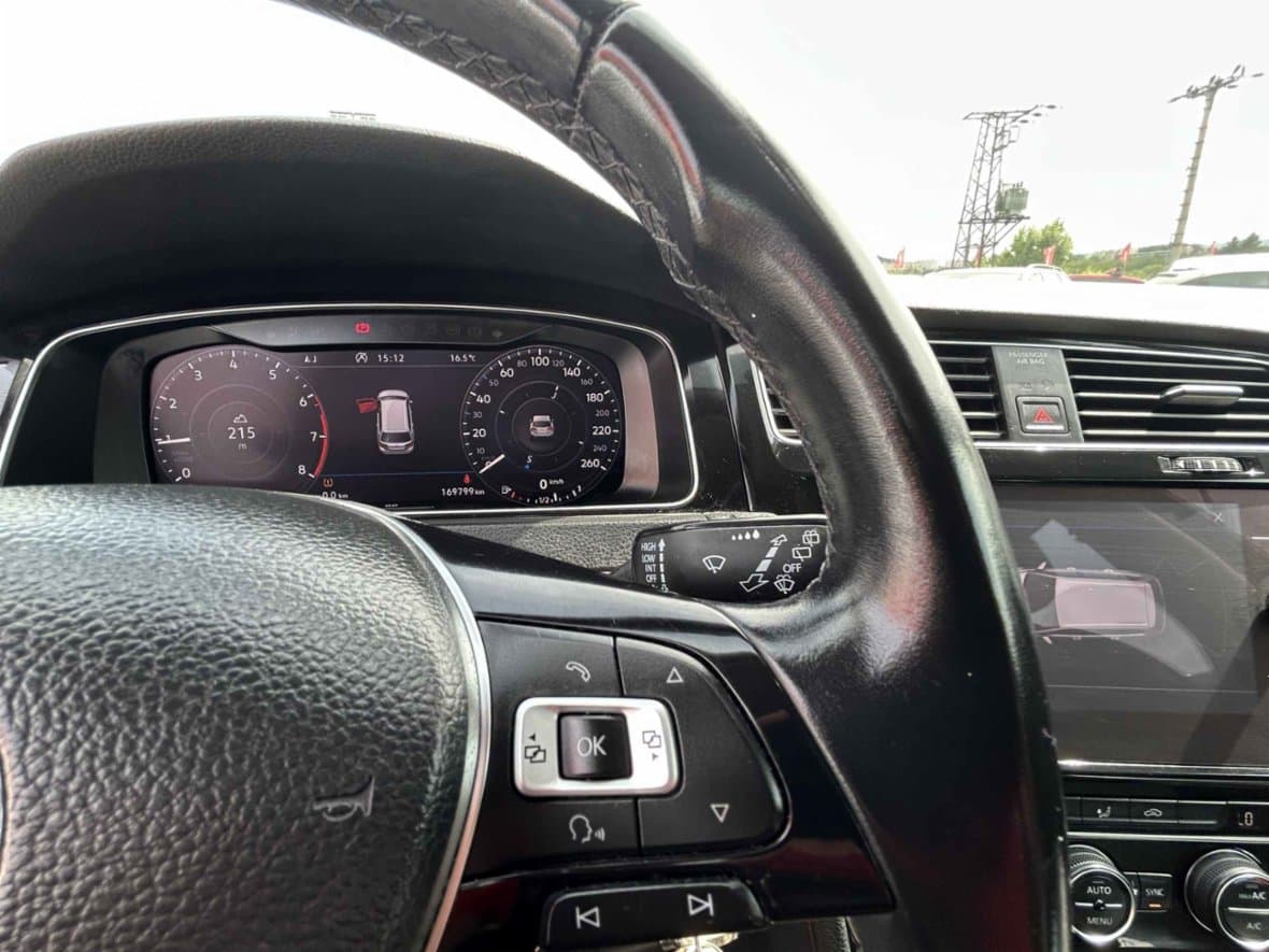 2018 Volkswagen GOLF - 20