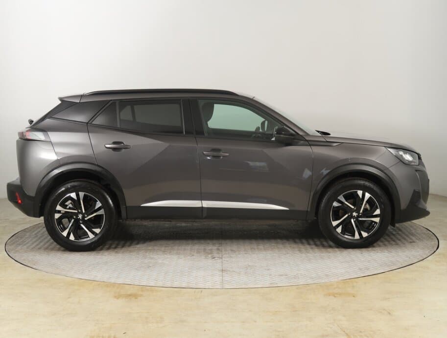 2023 Peugeot 2008 - 8