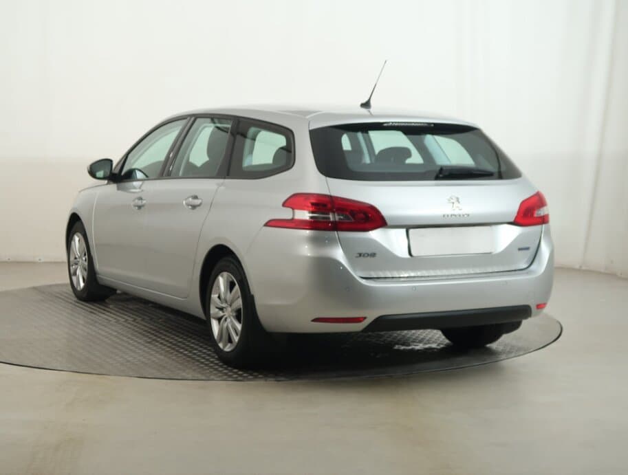 2016 Peugeot 308 - 9