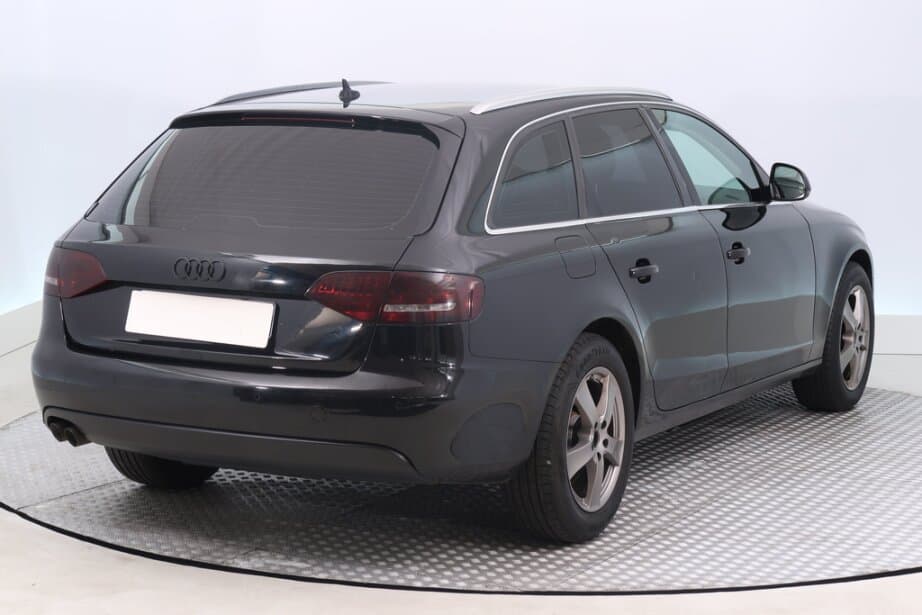 2010 Audi A4 - 7