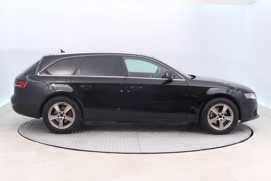 2010 Audi A4 - 8