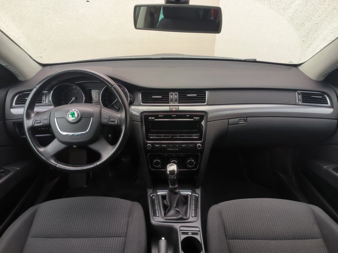 2010 Škoda SUPERB - 8