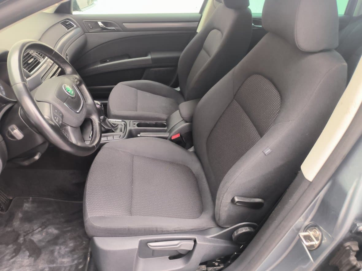 2010 Škoda SUPERB - 9