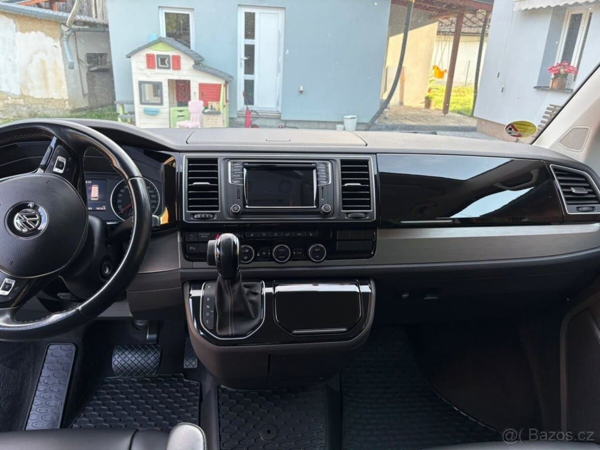 2017 Volkswagen MULTIVAN - 13