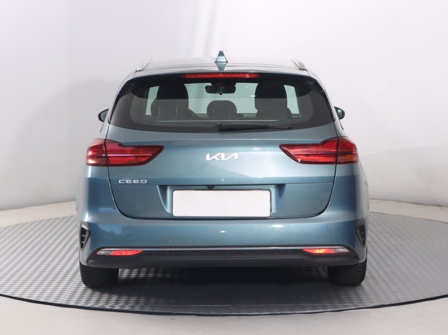 2023 Kia CEE'D - 6