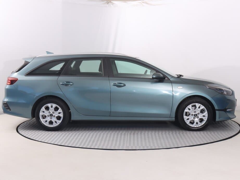 2023 Kia CEE'D - 8