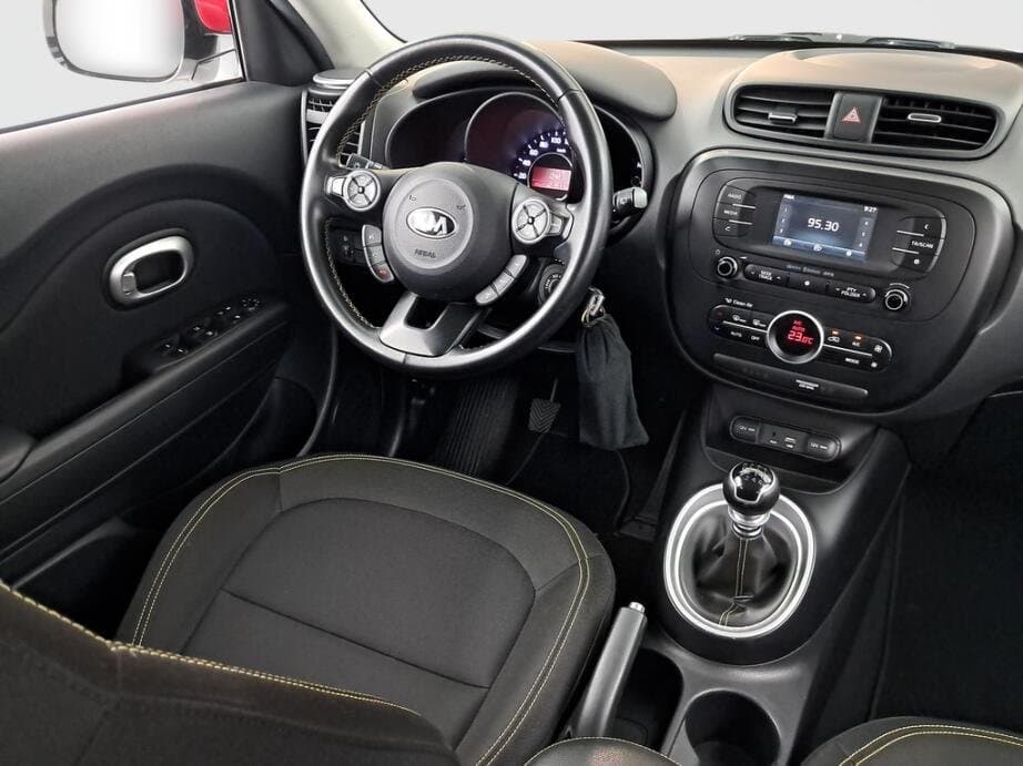 2015 Kia SOUL - 9